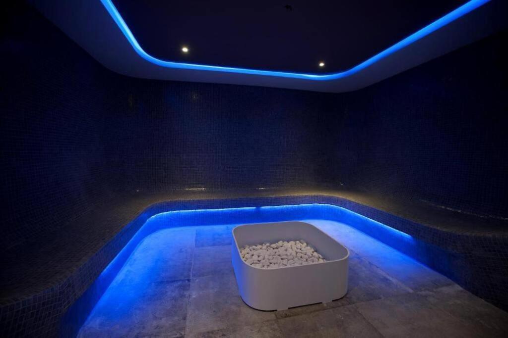 Luxury Apartment At Corniche , Seaview Close Beach Casablanca Kültér fotó