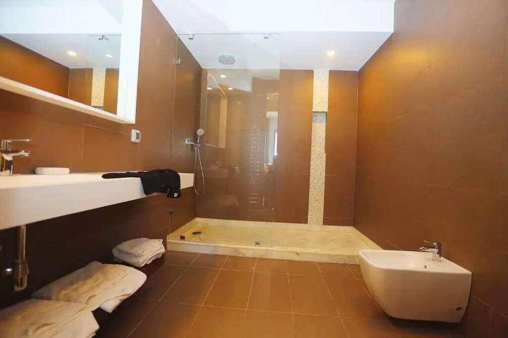 Luxury Apartment At Corniche , Seaview Close Beach Casablanca Kültér fotó
